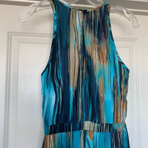 HP🧚🏼 Rivier Midi Dress - Picture 6 of 11